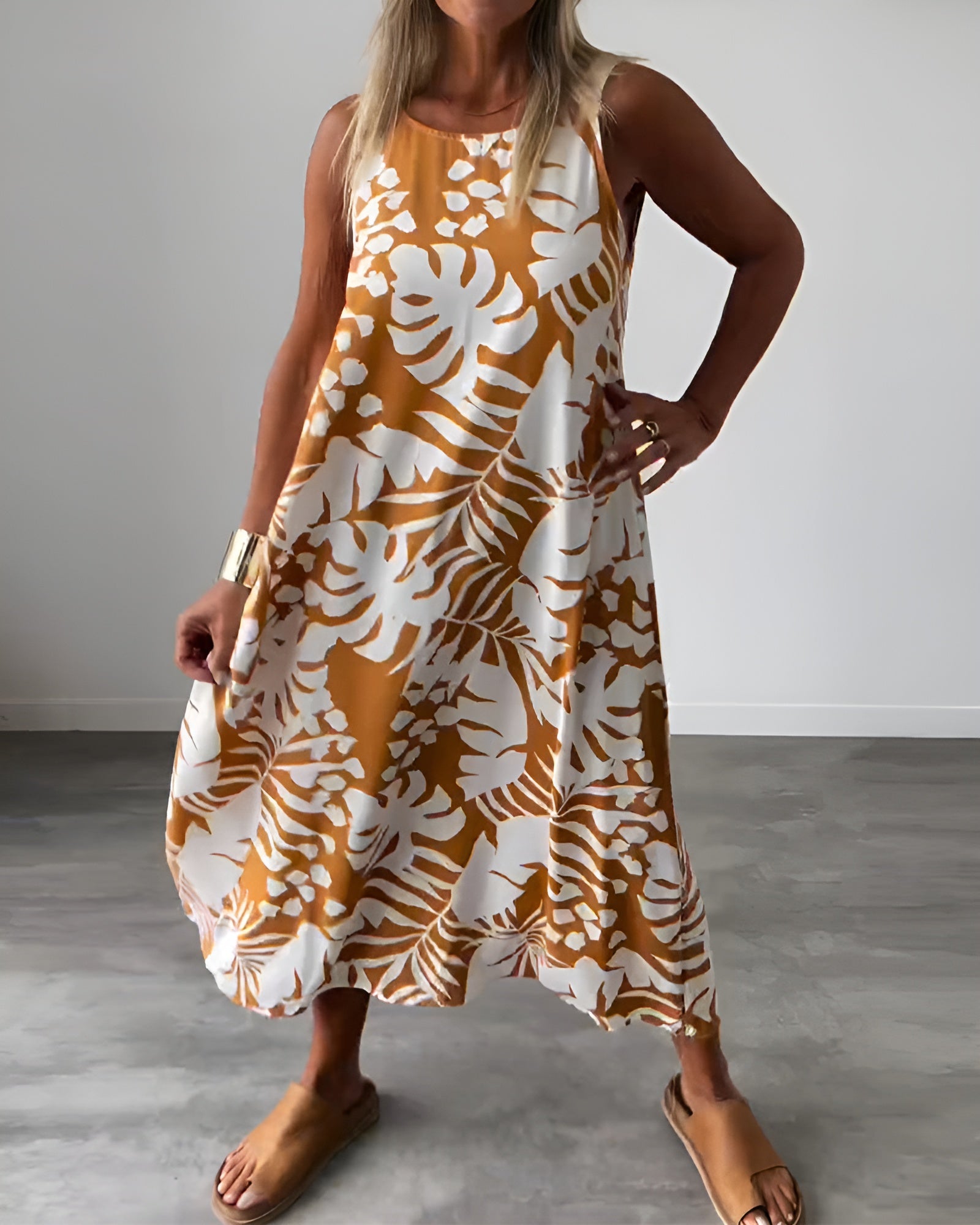 Audrey | Tyylikäs hihaton mekko