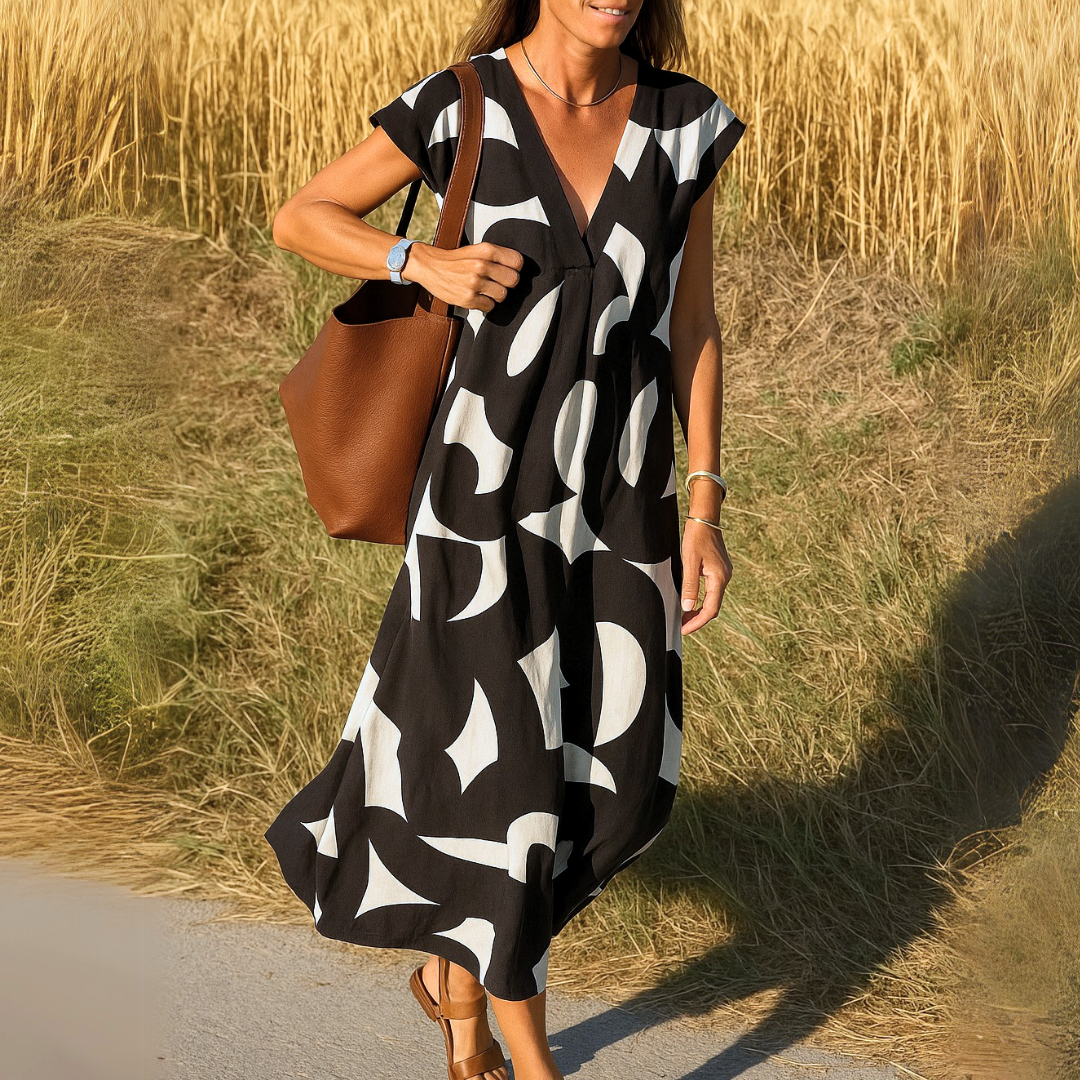 Valérie | V-aukkoinen, ilmava mekko