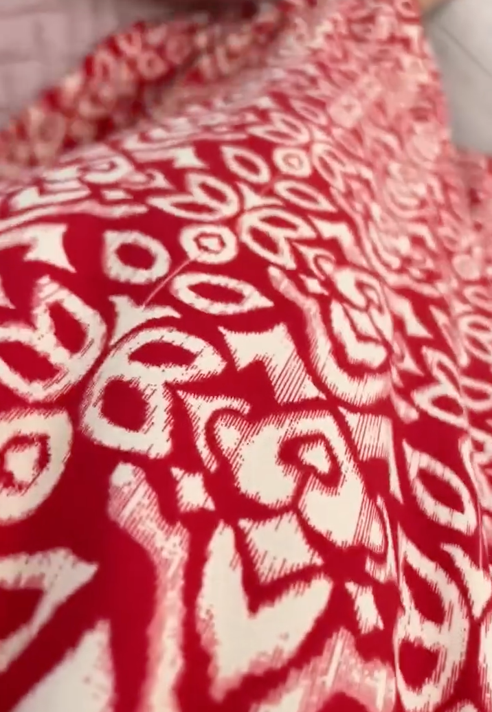 Nadine | Tyylikäs Pitkä Mekko